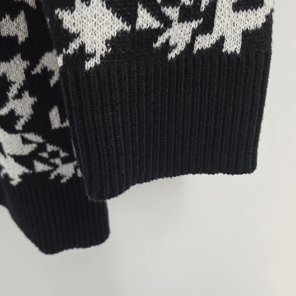 Elegant Black and White Women's Button Up Cardigan - Picture 13 of 15
